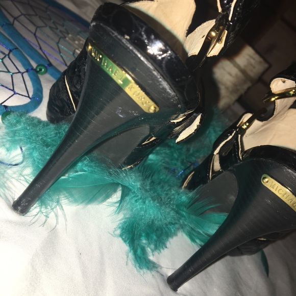 Sandals - Picture 3 of 5